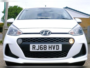 Used Hyundai i10 2018 for sale - 76914558: Photo