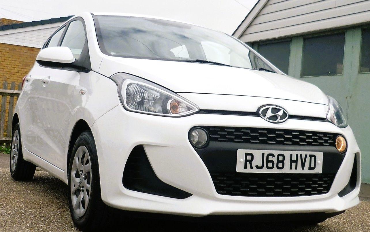 Used Hyundai i10 2018 for sale - 76914558: Photo 6