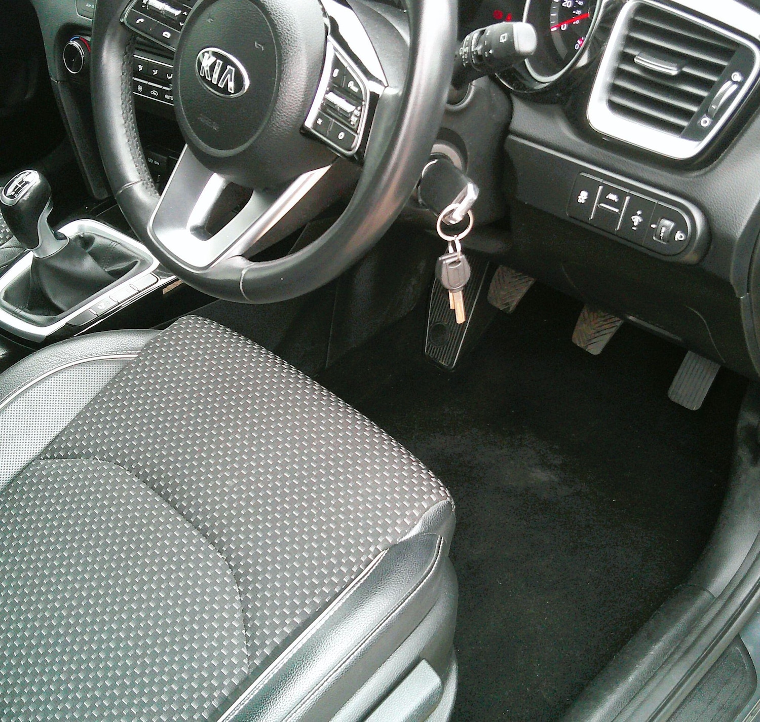 Used Kia Ceed 2018 for sale - 76914552: Photo 17