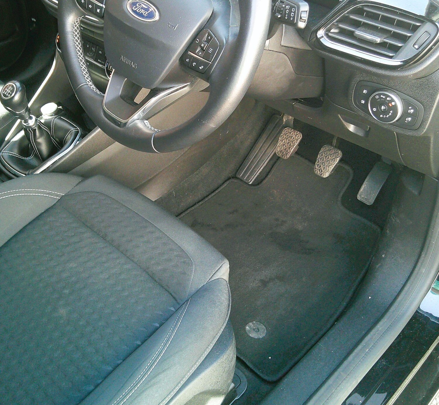 Used Ford Fiesta 2018 for sale - 78170885: Photo 16