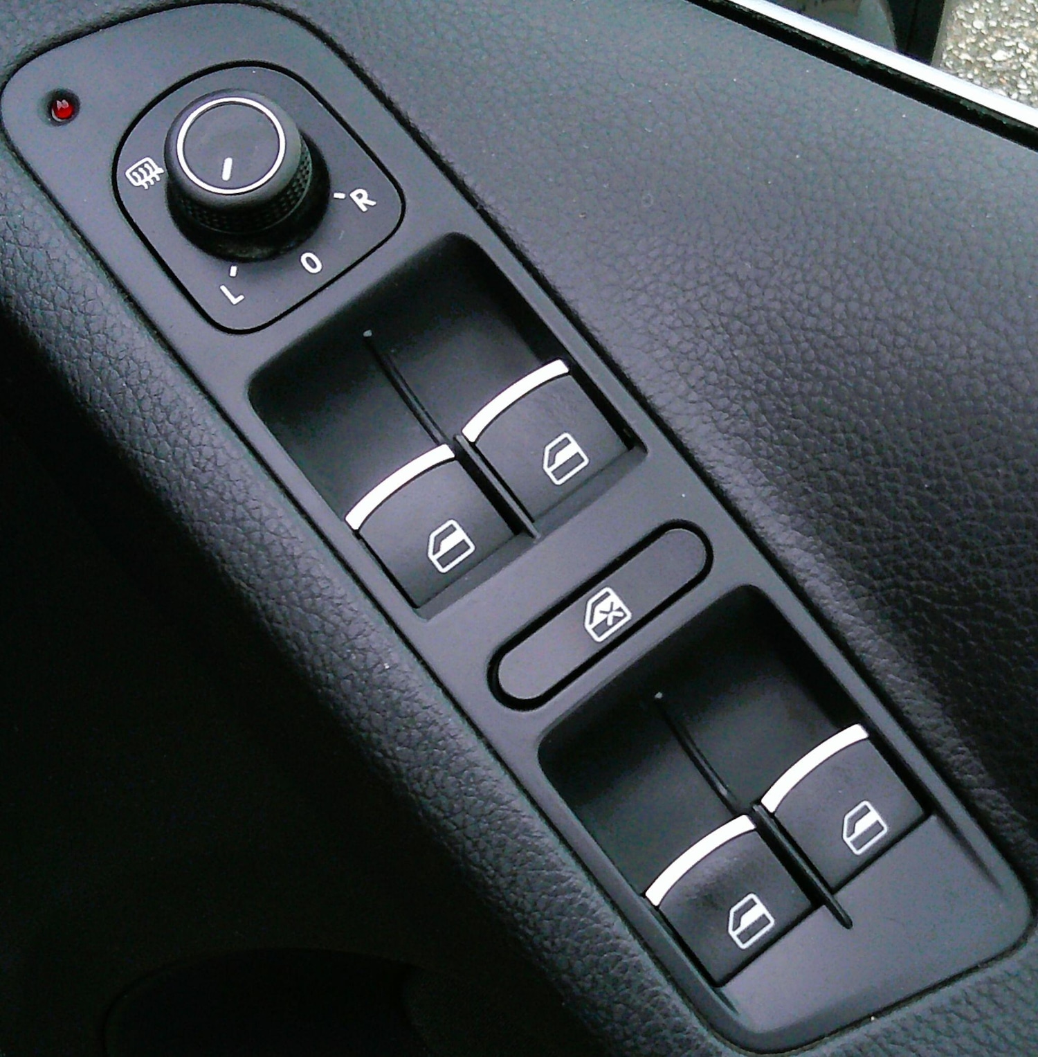 Used Volkswagen Tiguan 2016 for sale - 76914557: Photo 22