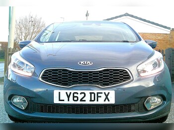 Used Kia Ceed 2013 for sale - 76914550: Photo