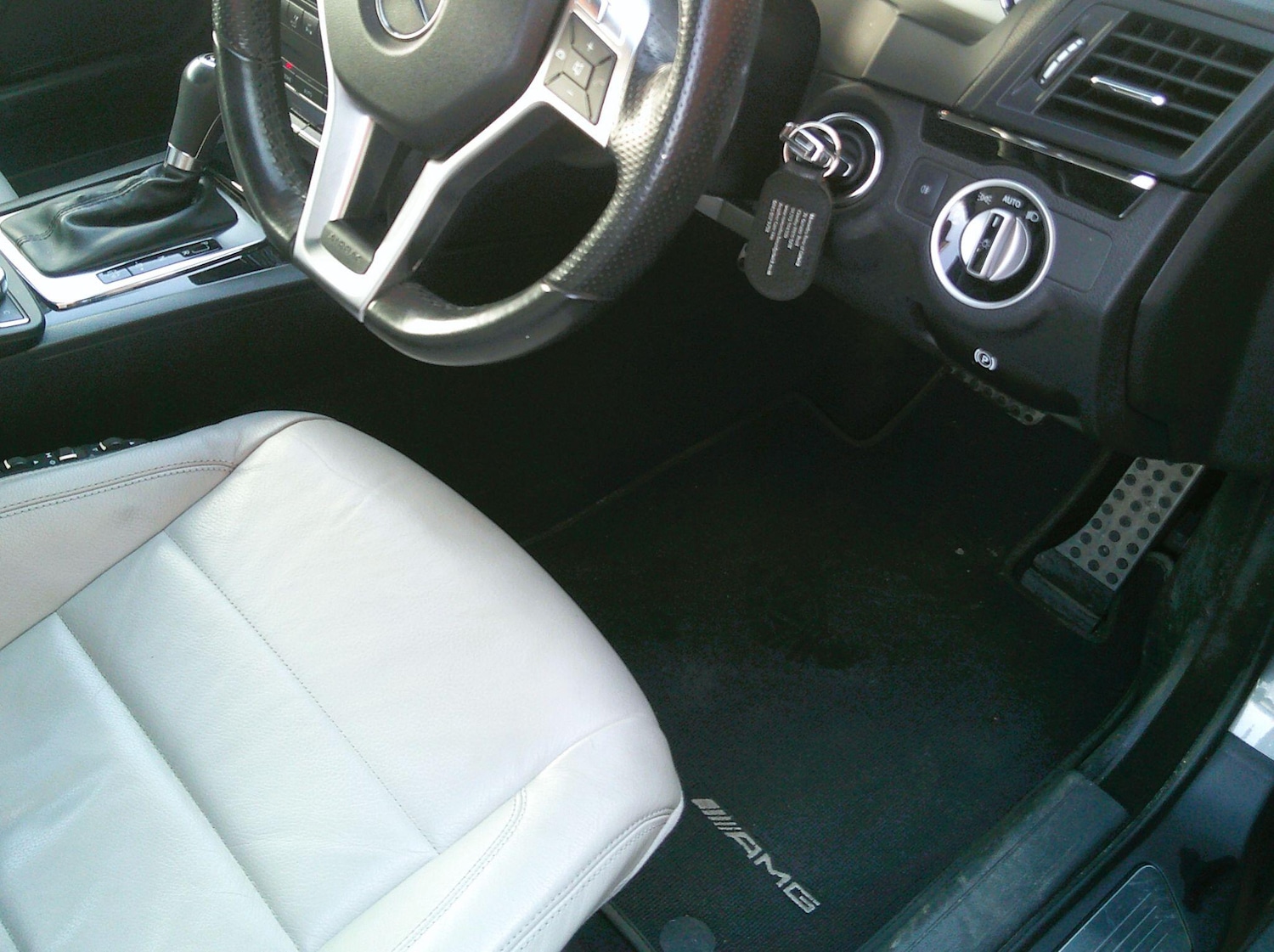 Used Mercedes-Benz E Class for sale - 77670363: Photo 27