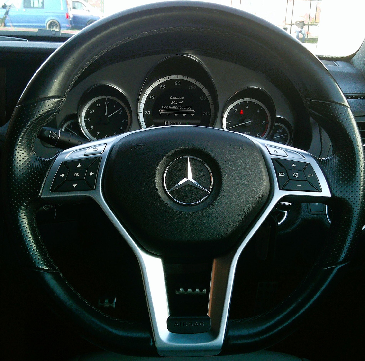 Used Mercedes-Benz E Class for sale - 77670363: Photo 41