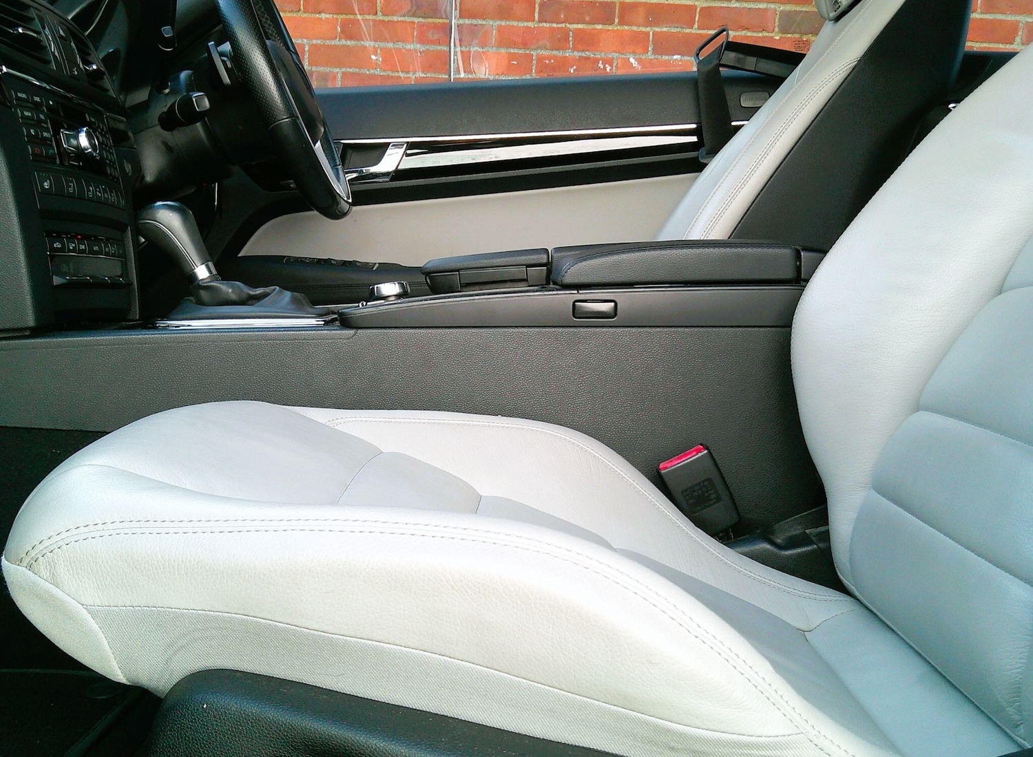 Used Mercedes-Benz E Class for sale - 77670363: Photo 43