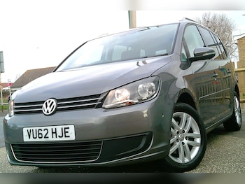 Used Volkswagen Touran 2012 for sale - 77015878: Photo
