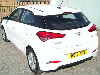 Used Hyundai i20 2017 for sale - 78462323: Photo