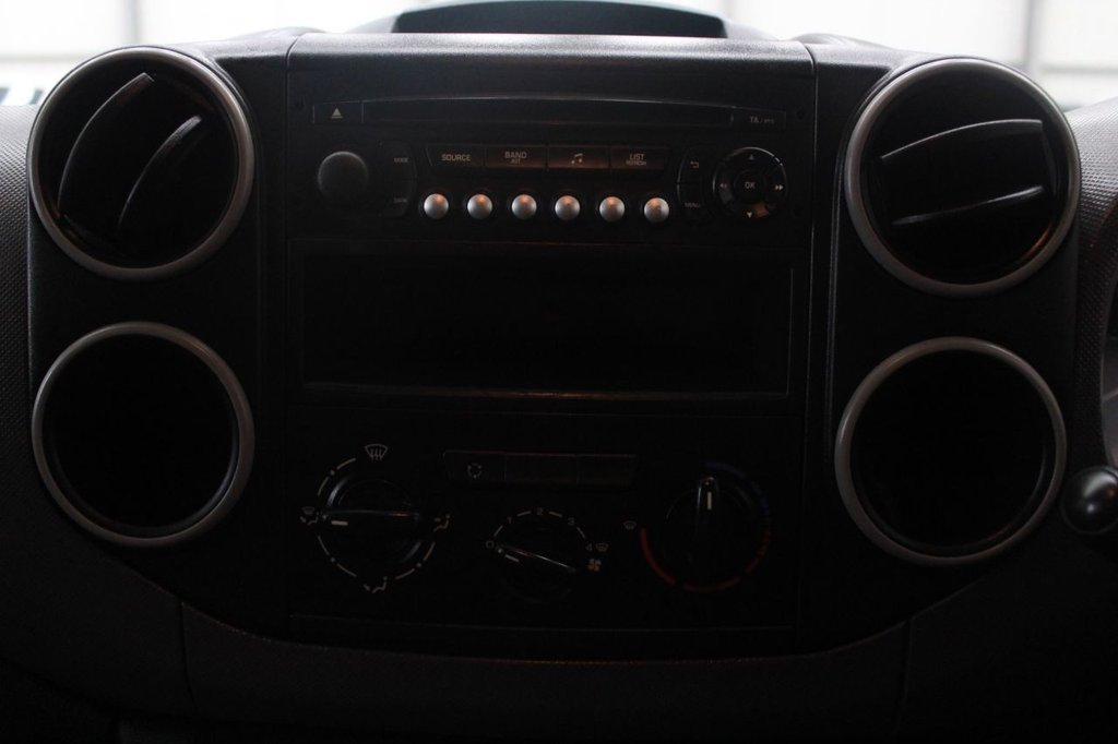 Used Peugeot Partner 2018 for sale - 78096106: Photo 35