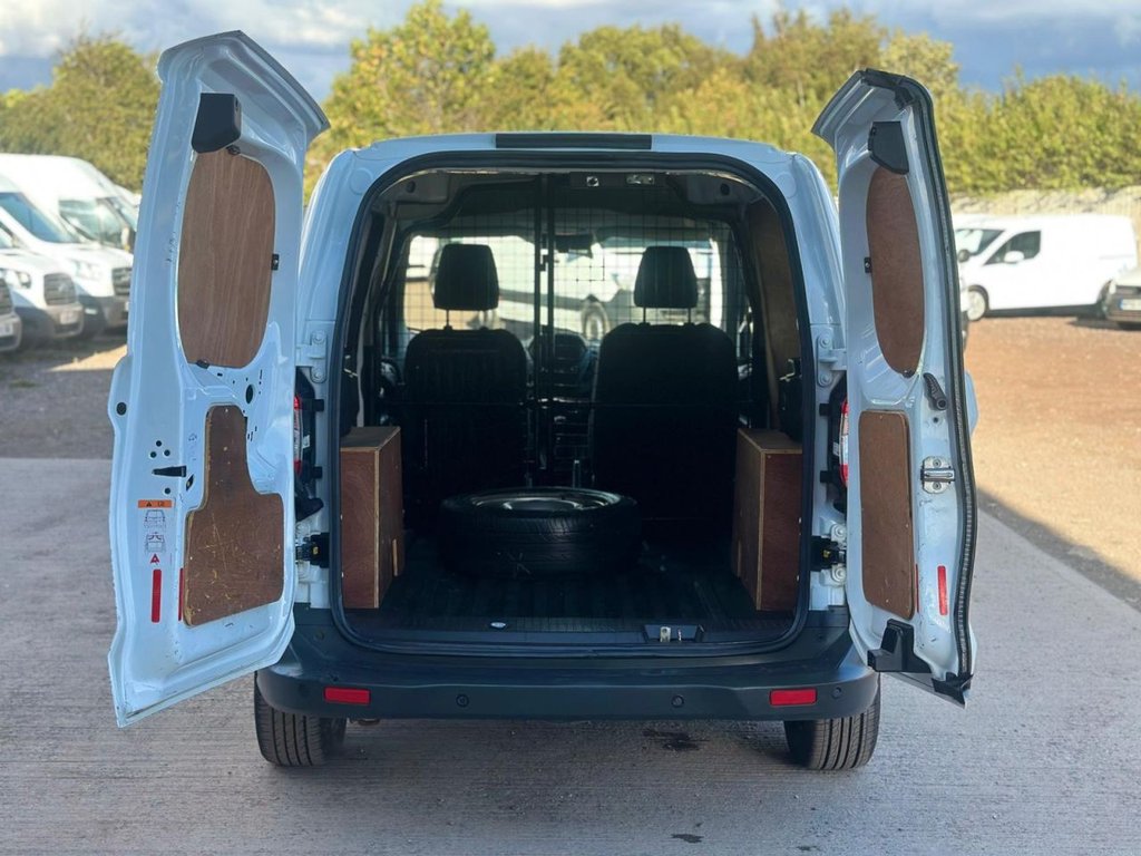 Used Ford Transit Courier 2020 for sale - 78095919: Photo 15
