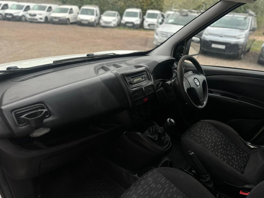 Used Vauxhall Combo 2014 for sale - 78095969: Photo 24
