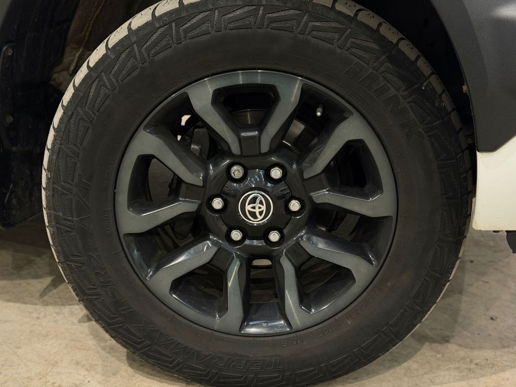 Used Toyota Hilux 2021 for sale - 78095974: Photo 19