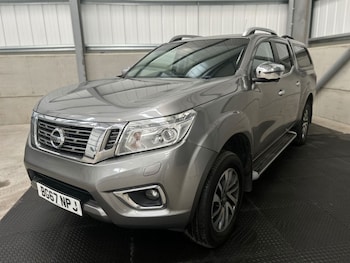 Used Nissan Navara 2017 for sale - 78330082: Photo