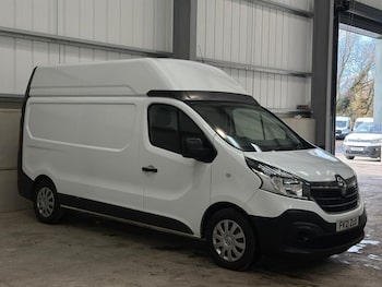 Renault Trafic feature image