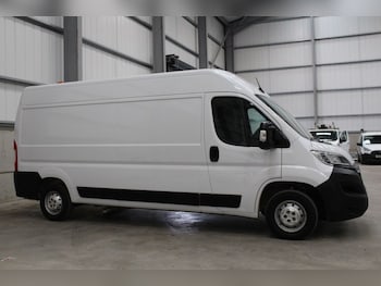 Vauxhall Movano feature image