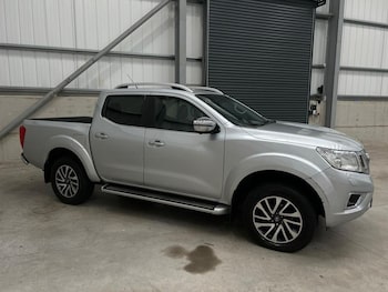 Used Nissan Navara 2018 for sale - 79154758: Photo