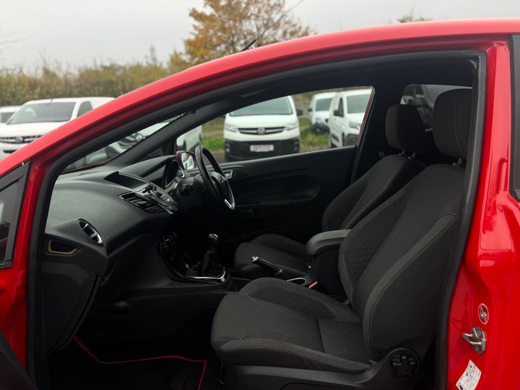 Used Ford Fiesta 2014 for sale - 78095871: Photo 32