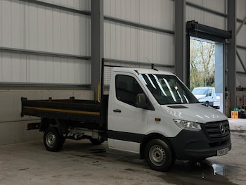 Mercedes-Benz Sprinter feature image