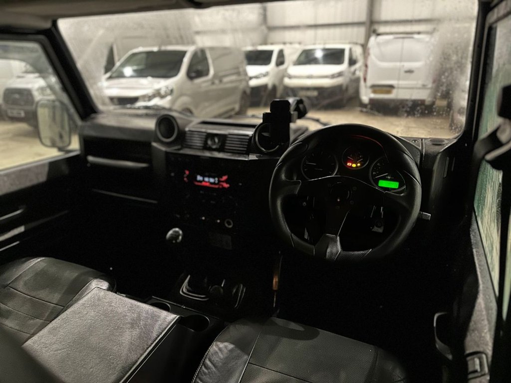 Used Land Rover Defender 2008 for sale - 78095800: Photo 25