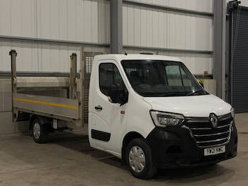 Renault Master feature image