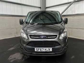 Used Ford Tourneo Custom 2017 for sale - 78181052: Photo