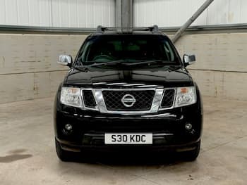 Used Nissan Navara 2015 for sale - 79743058: Photo