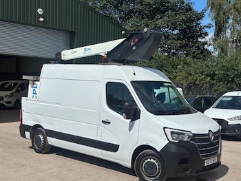 Renault Master feature image