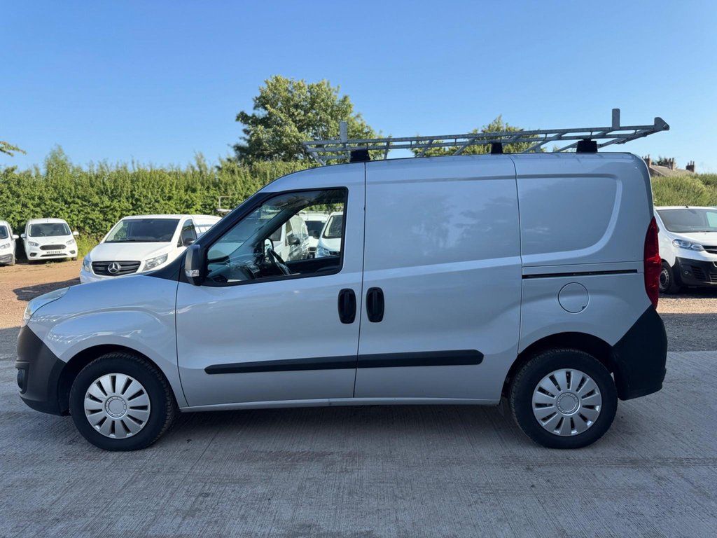 Used Vauxhall Combo 2017 for sale - 78095968: Photo 13