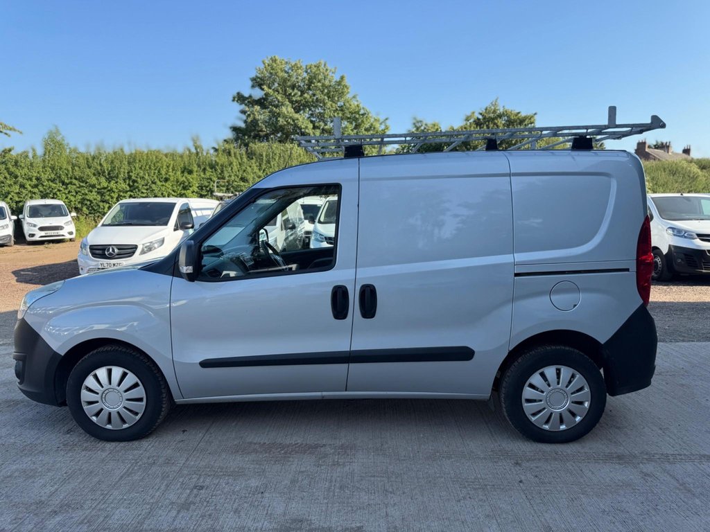 Used Vauxhall Combo 2017 for sale - 78095968: Photo 14