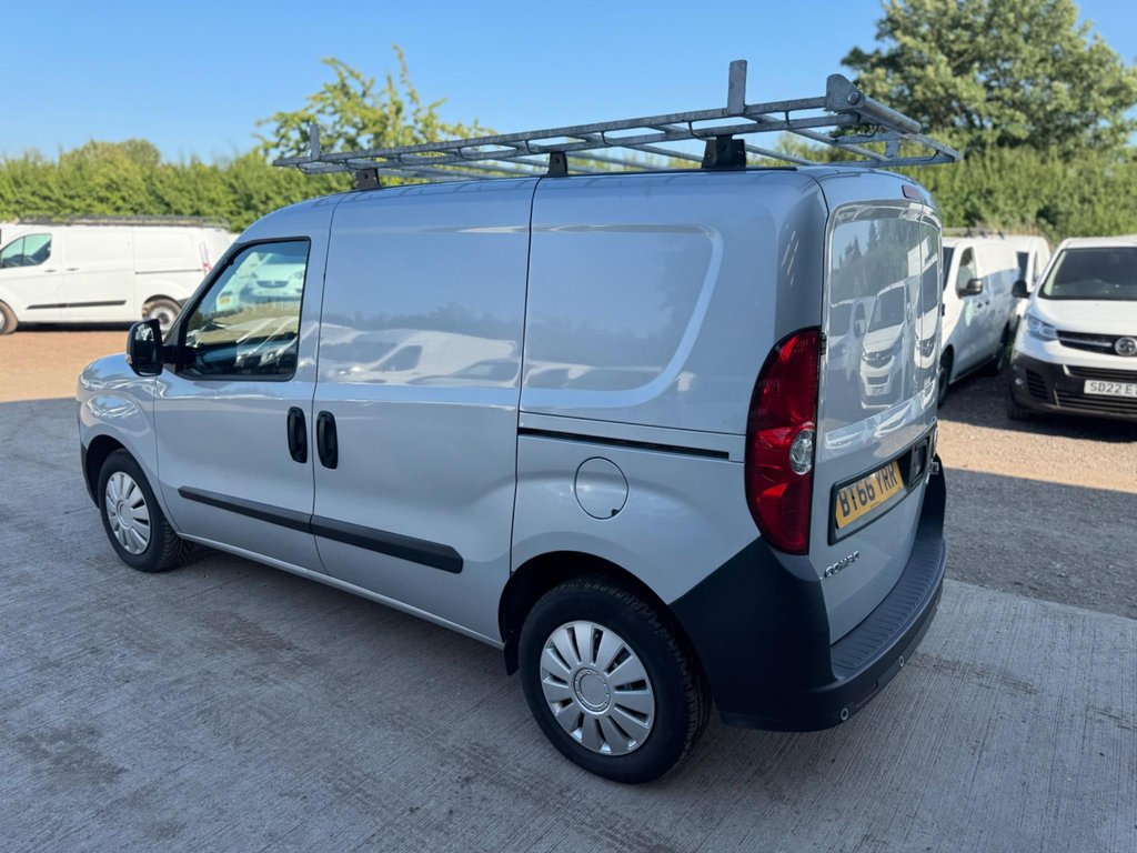 Used Vauxhall Combo 2017 for sale - 78095968: Photo 15