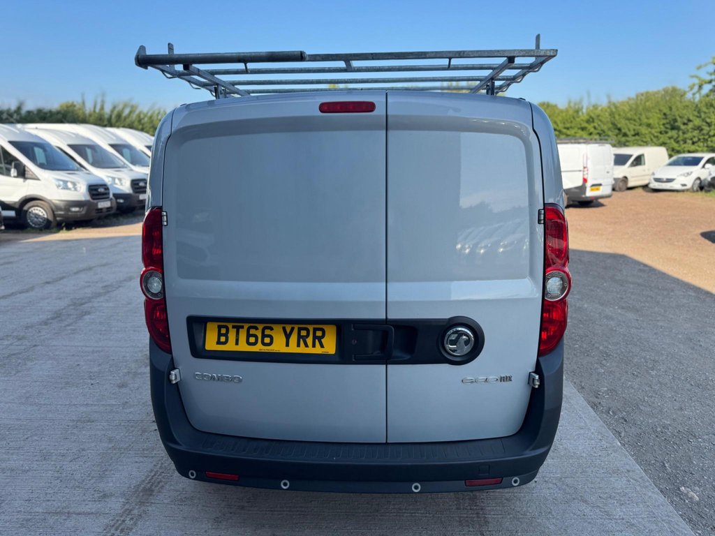 Used Vauxhall Combo 2017 for sale - 78095968: Photo 18