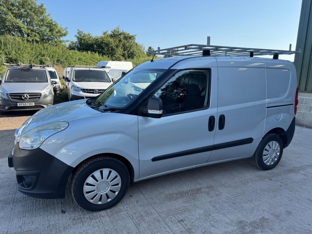 Used Vauxhall Combo 2017 for sale - 78095968: Photo 9