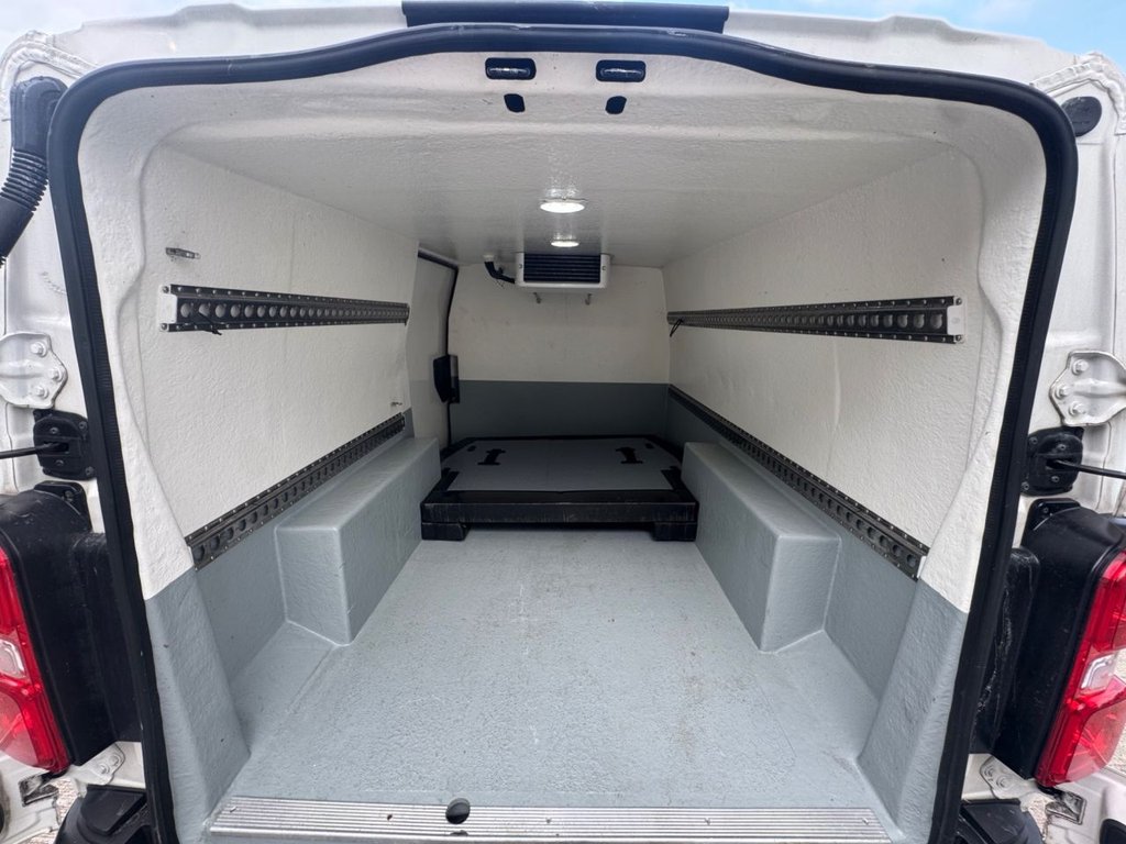 Used Vauxhall Vivaro 2020 for sale - 78096066: Photo 11