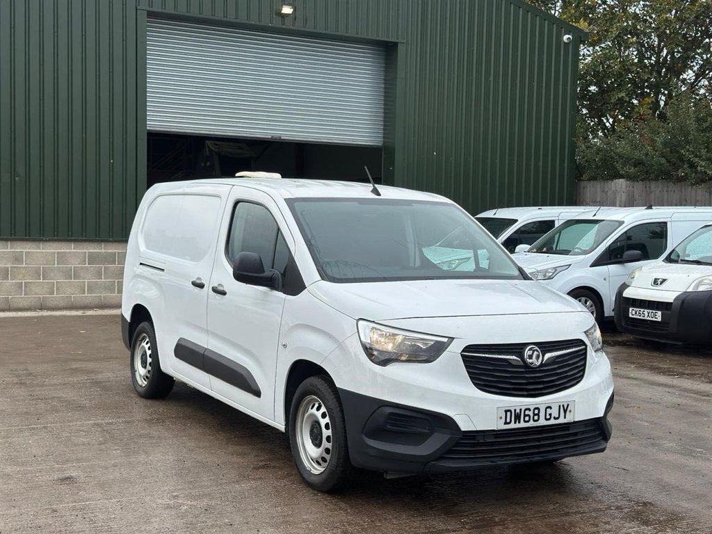 Used Vauxhall Combo 2019 for sale - 78095997: Photo 2
