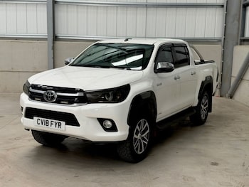 Used Toyota Hilux 2018 for sale - 79401910: Photo