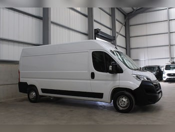 Vauxhall Movano feature image