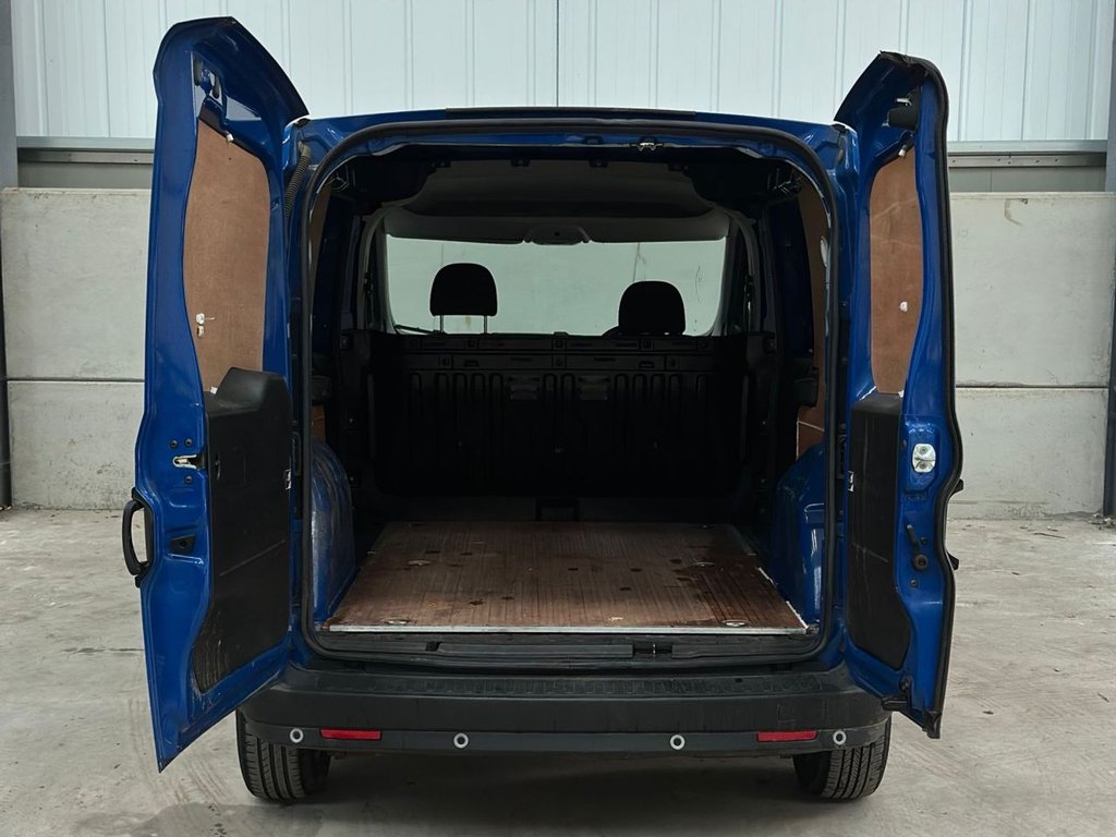 Used Vauxhall Combo 2016 for sale - 78095914: Photo 10