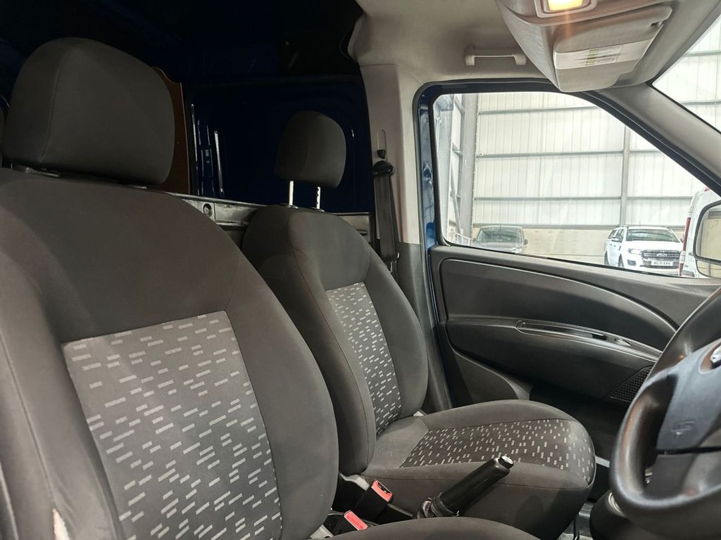 Used Vauxhall Combo 2016 for sale - 78095914: Photo 18