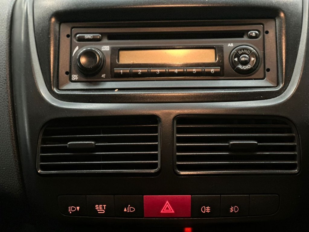 Used Vauxhall Combo 2016 for sale - 78095914: Photo 24