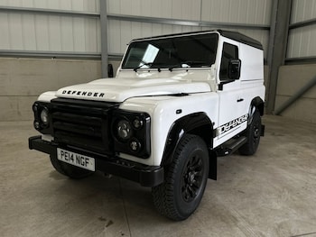 Used Land Rover Defender 2014 for sale - 79607985: Photo