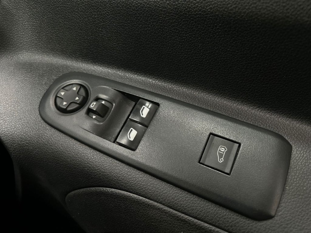 Used Peugeot Partner 2023 for sale - 78096239: Photo 29