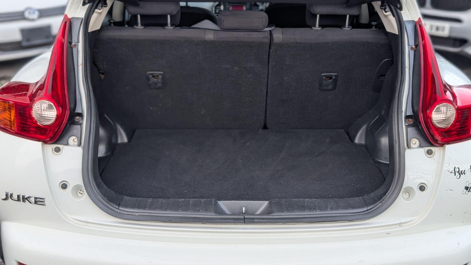 Used Nissan Juke 2011 for sale - 77066904: Photo 15