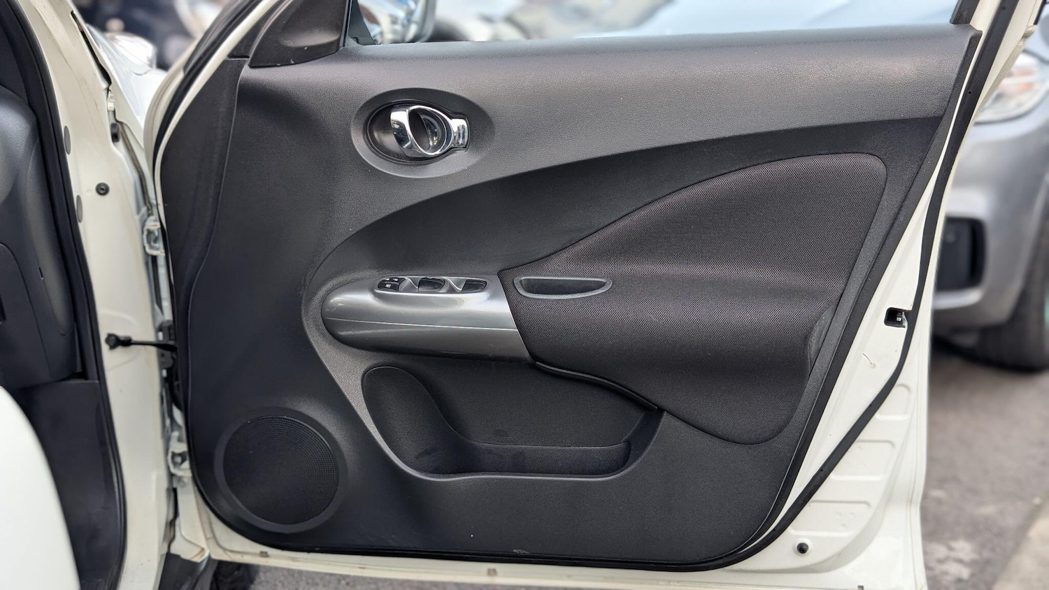 Used Nissan Juke 2011 for sale - 77066904: Photo 23