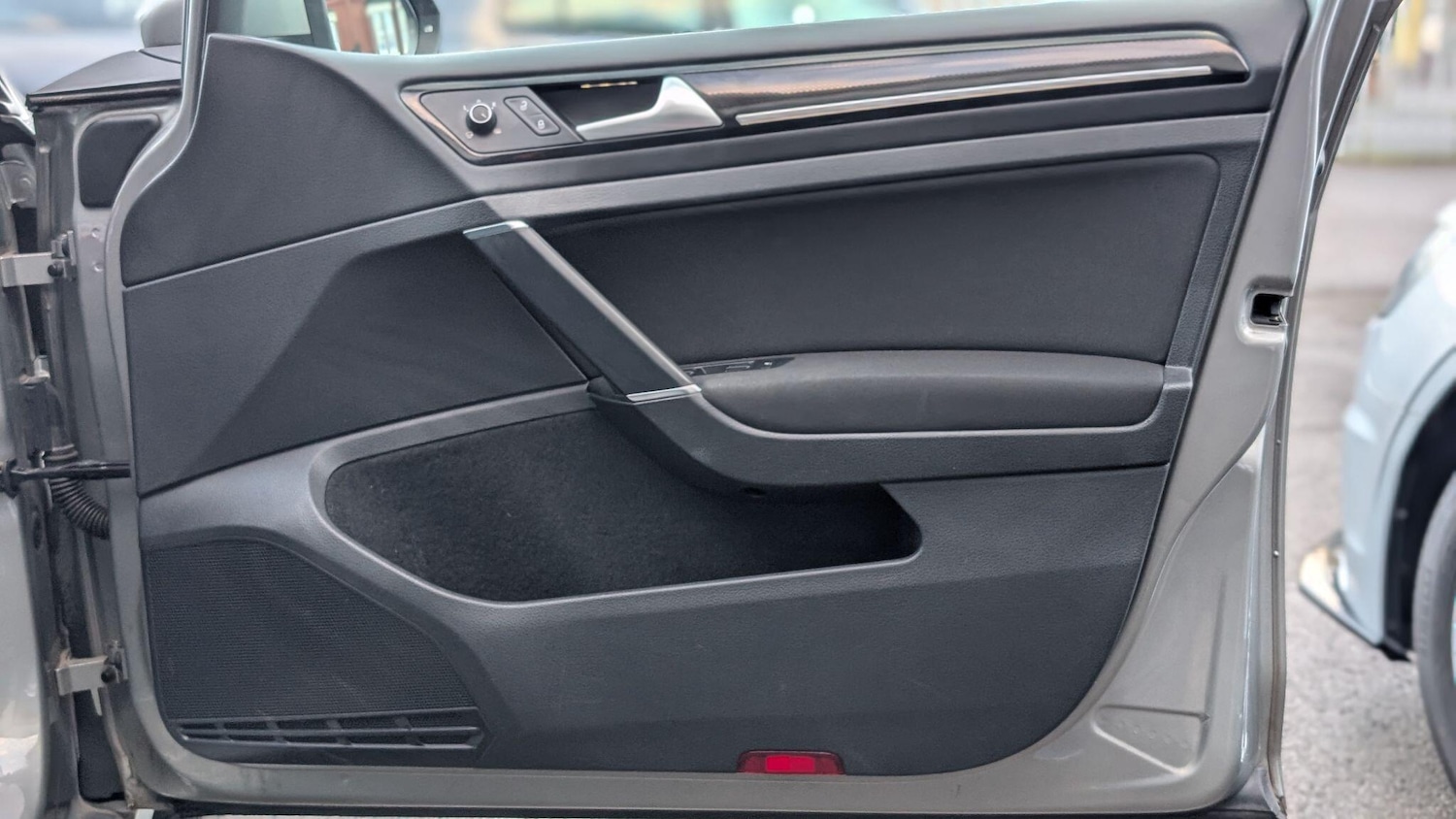 Used Volkswagen Golf 2025 for sale - 76850208: Photo 32