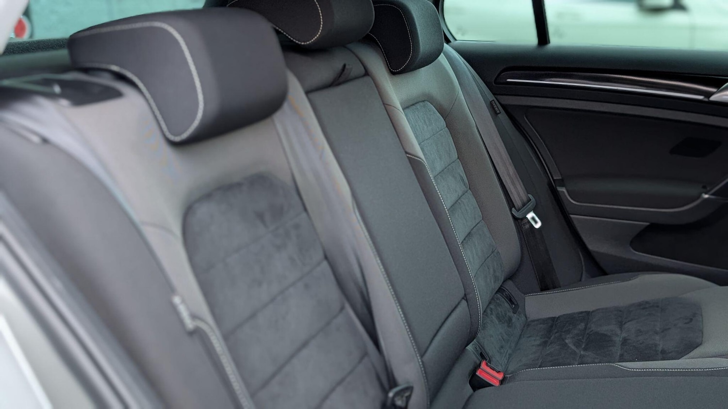 Used Volkswagen Golf 2025 for sale - 76850208: Photo 38