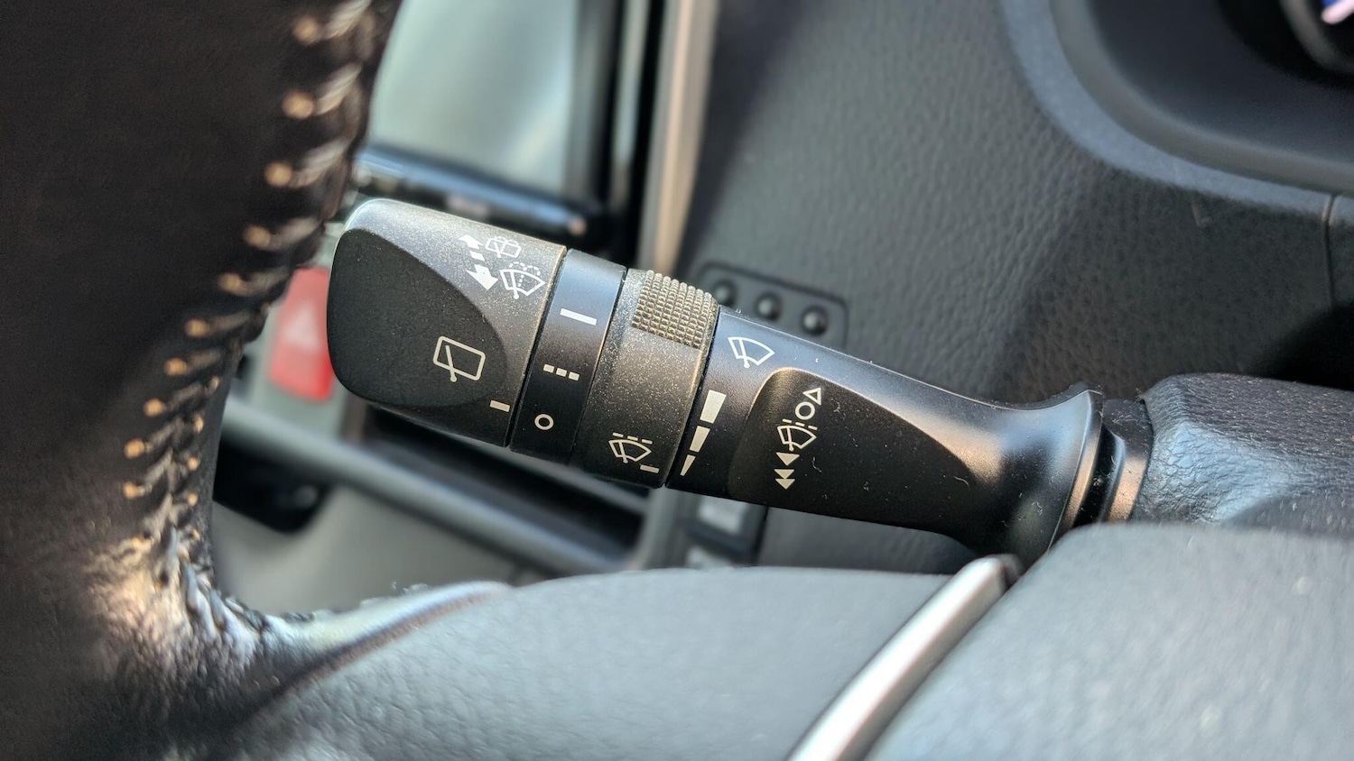 Used Toyota Noah for sale - 76996110: Photo 10