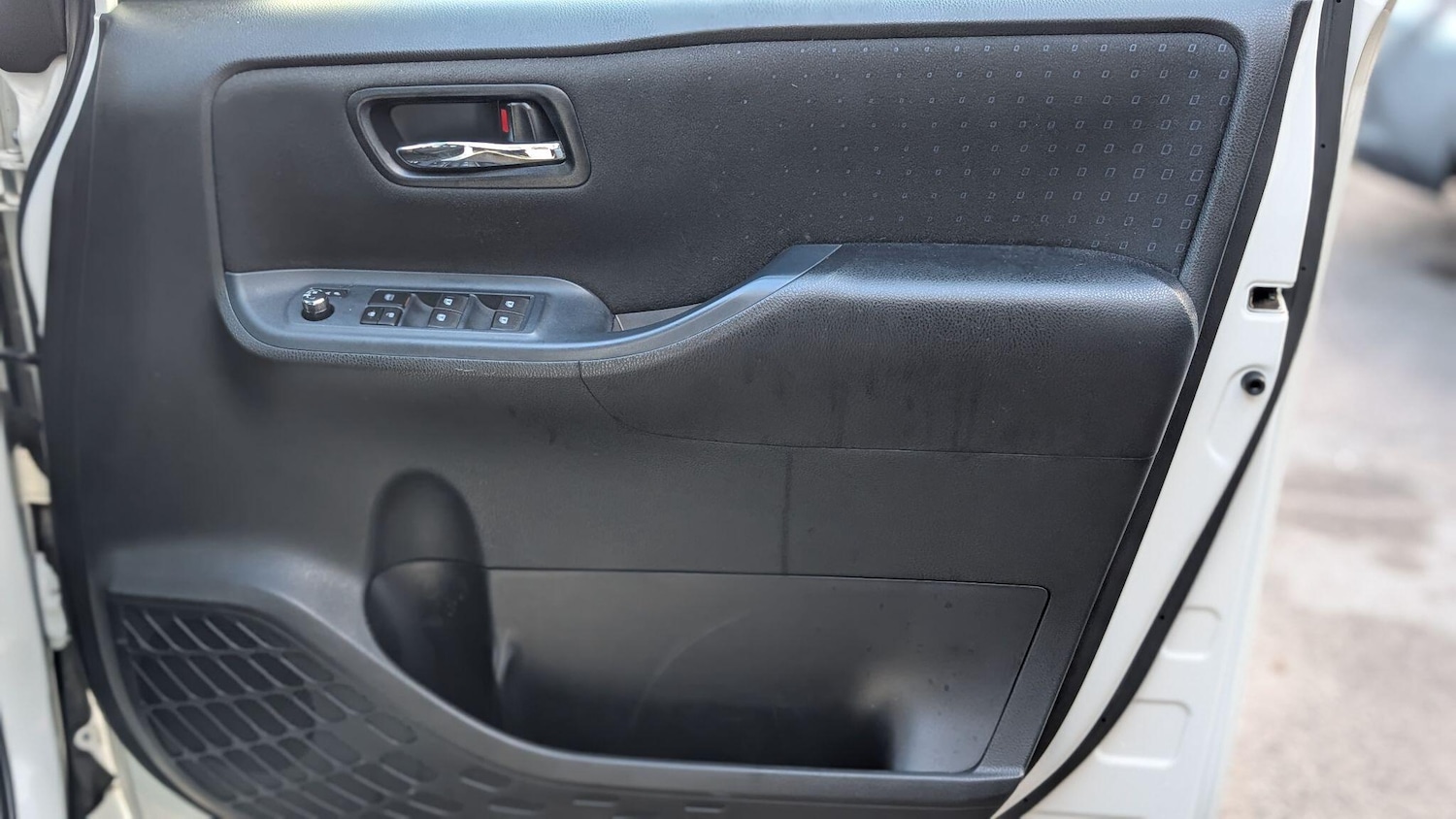 Used Toyota Noah for sale - 76996110: Photo 25