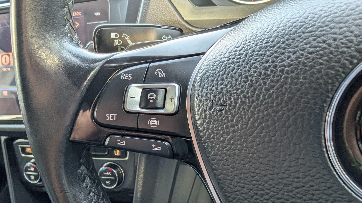 Used Volkswagen Tiguan 2020 for sale - 77066385: Photo 15