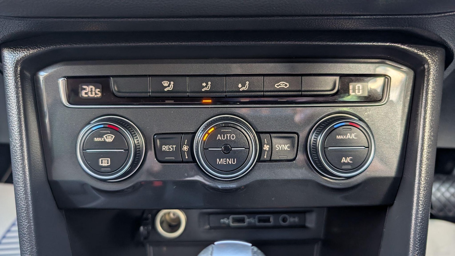 Used Volkswagen Tiguan 2020 for sale - 77066385: Photo 25