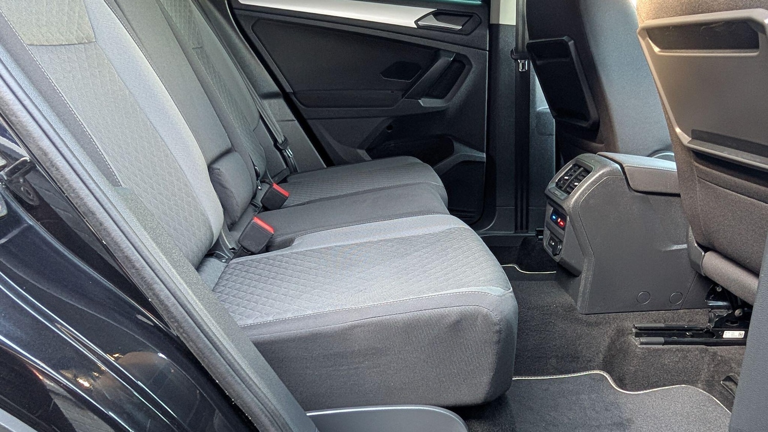 Used Volkswagen Tiguan 2020 for sale - 77066385: Photo 38