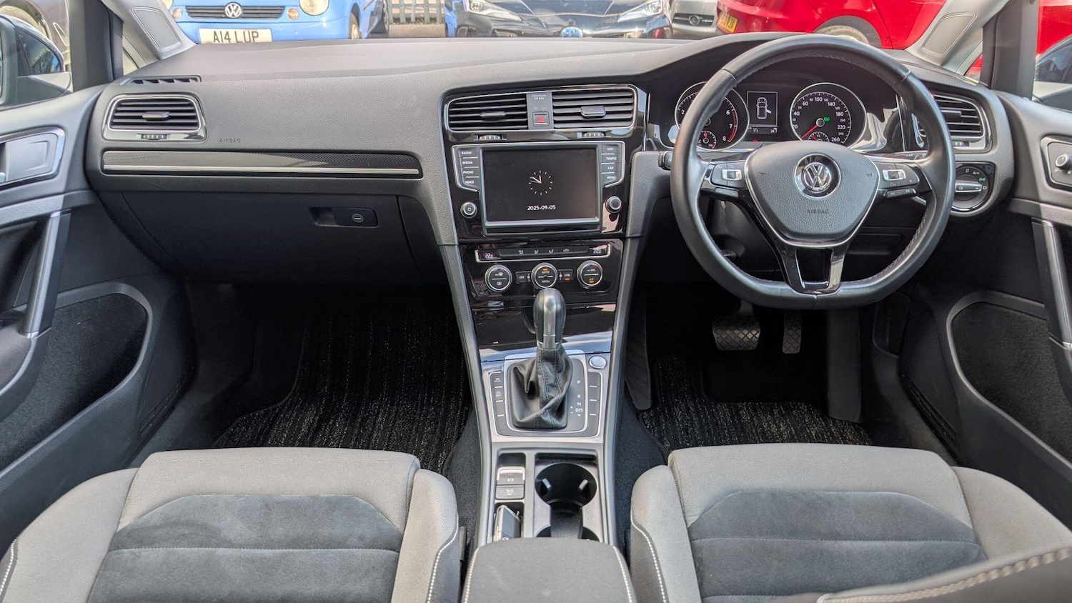 Used Volkswagen Golf 2025 for sale - 77066380: Photo 9